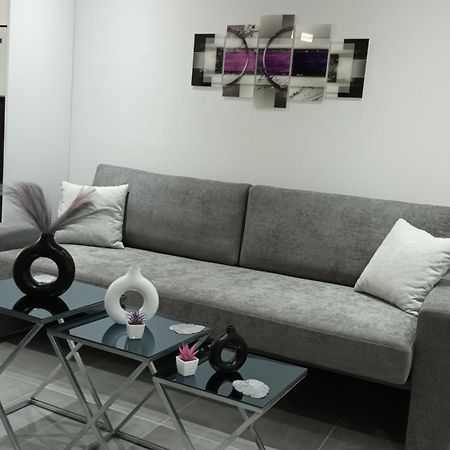 Km Luxury Apart Downtown Iraklion Buitenkant foto
