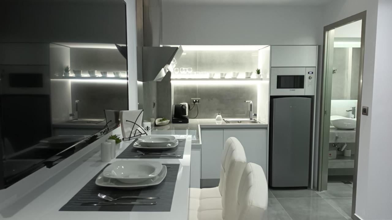 Km Luxury Apart Downtown Iraklion Buitenkant foto
