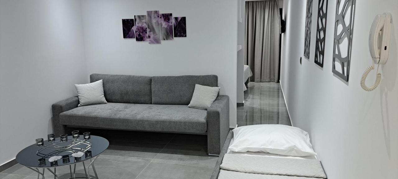 Km Luxury Apart Downtown Iraklion Buitenkant foto