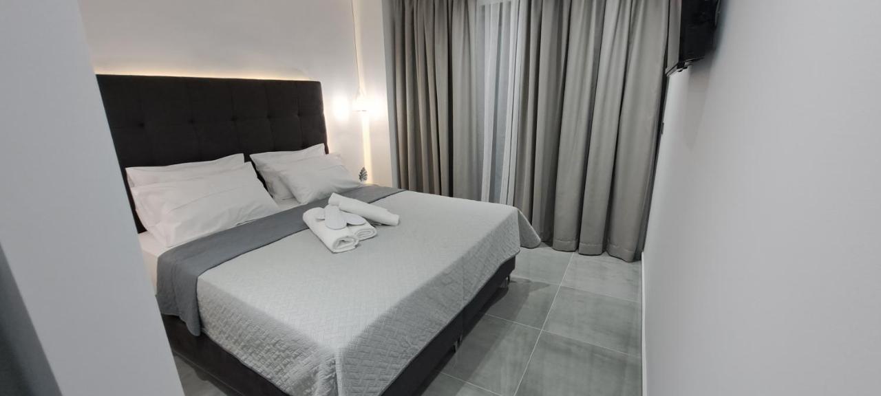 Km Luxury Apart Downtown Iraklion Buitenkant foto