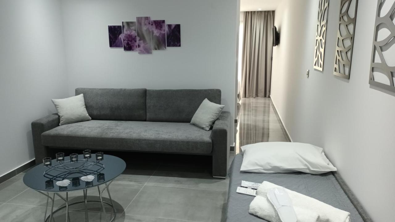 Km Luxury Apart Downtown Iraklion Buitenkant foto