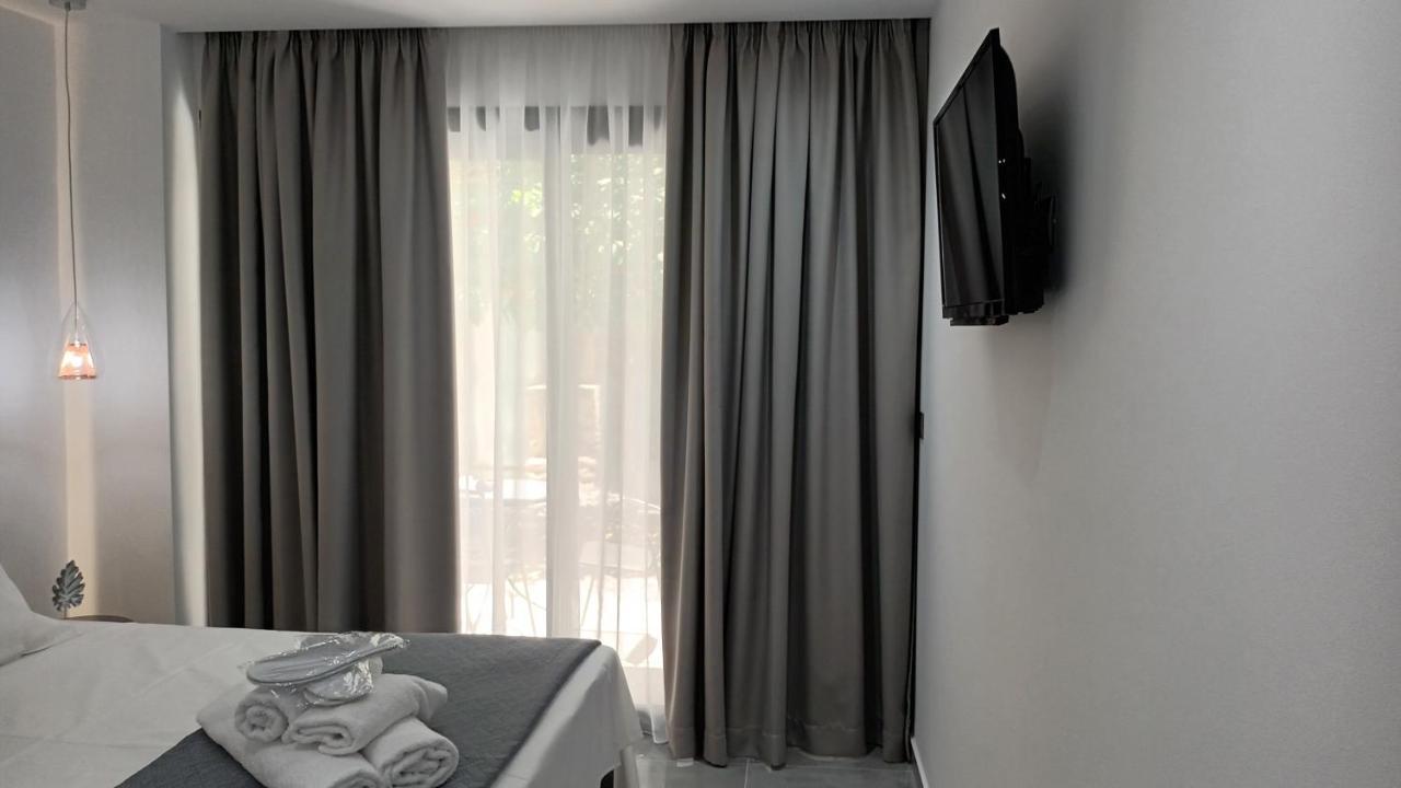 Km Luxury Apart Downtown Iraklion Buitenkant foto