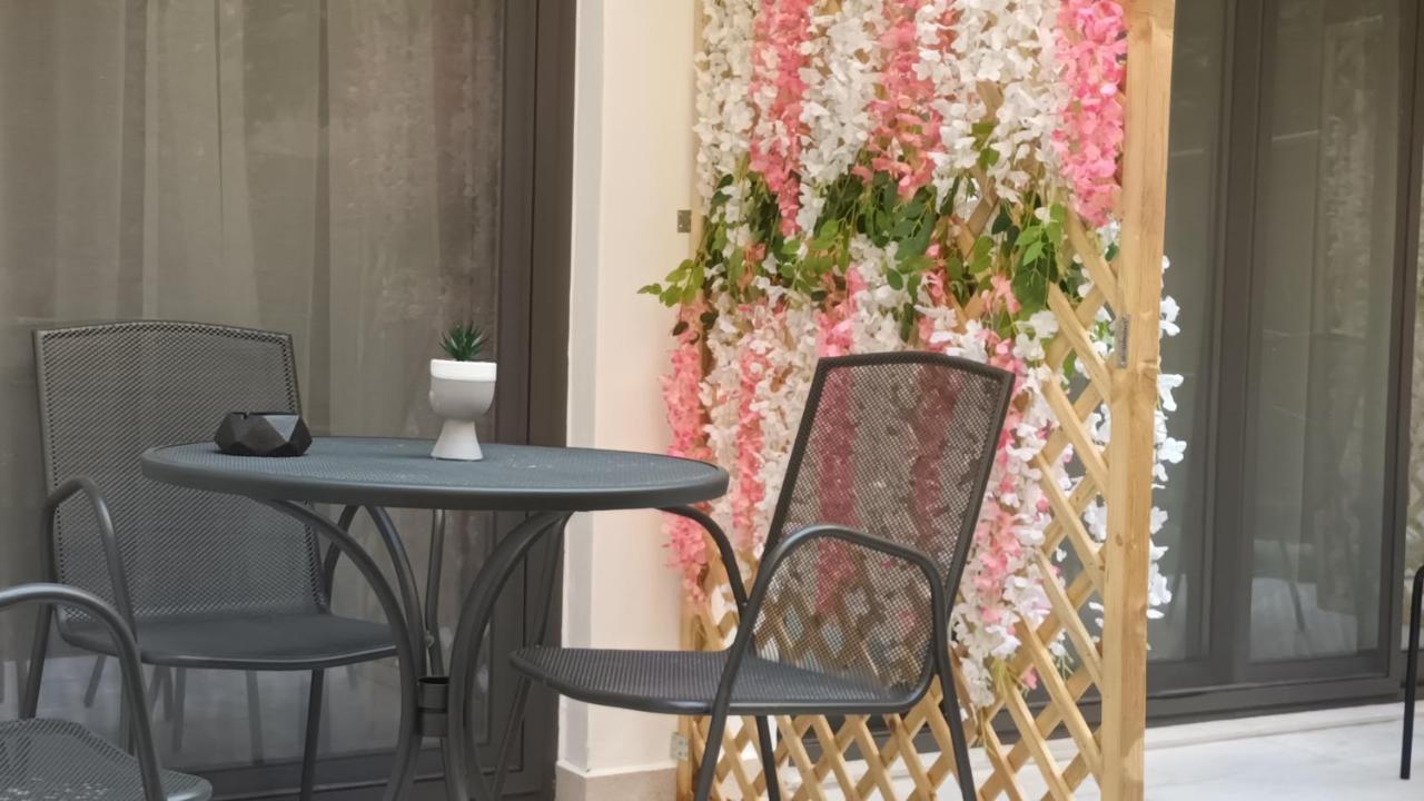Km Luxury Apart Downtown Iraklion Buitenkant foto