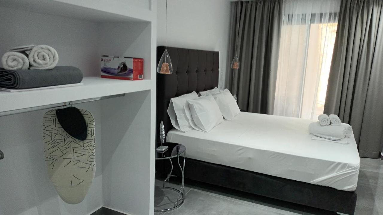 Km Luxury Apart Downtown Iraklion Buitenkant foto