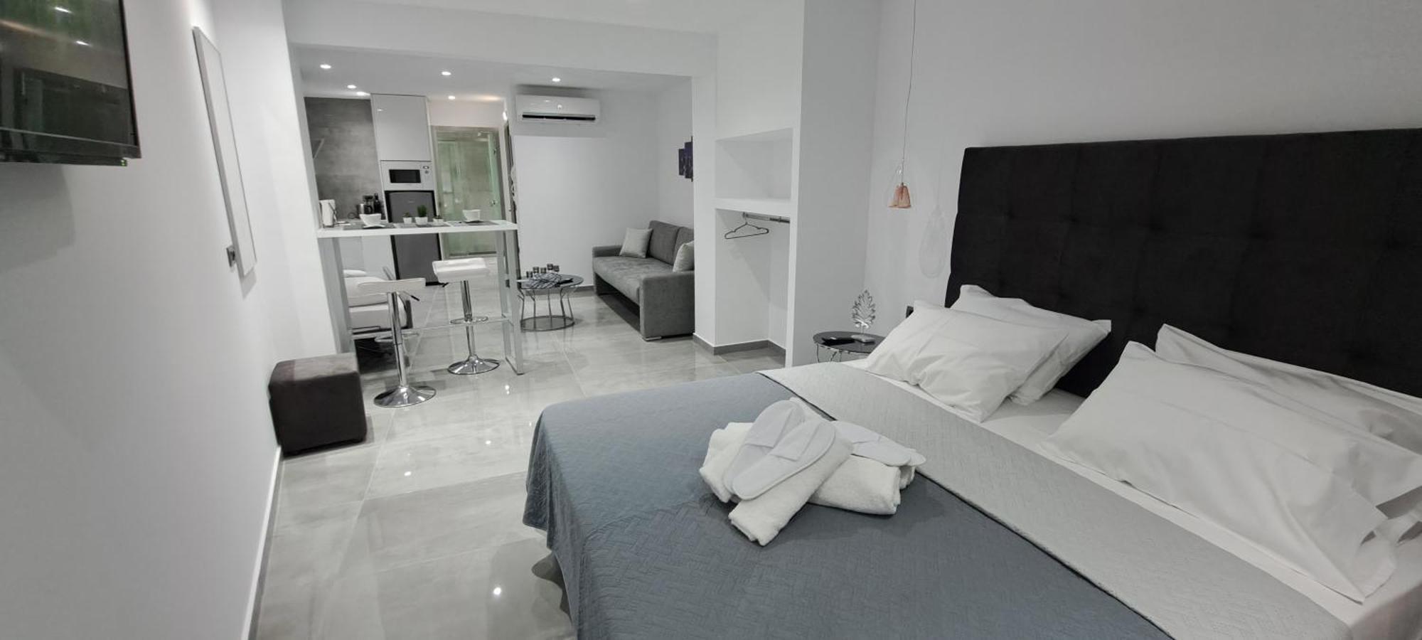 Km Luxury Apart Downtown Iraklion Buitenkant foto