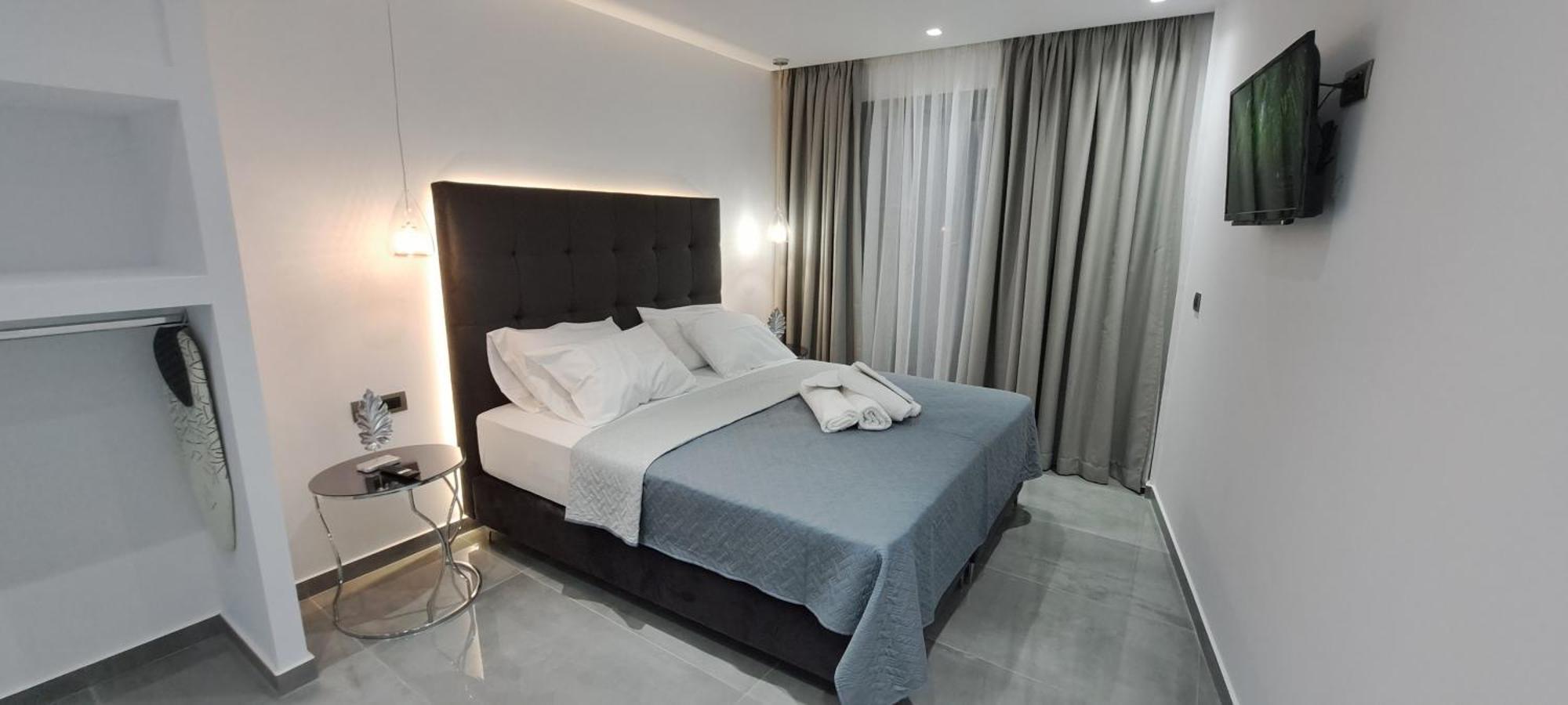 Km Luxury Apart Downtown Iraklion Buitenkant foto