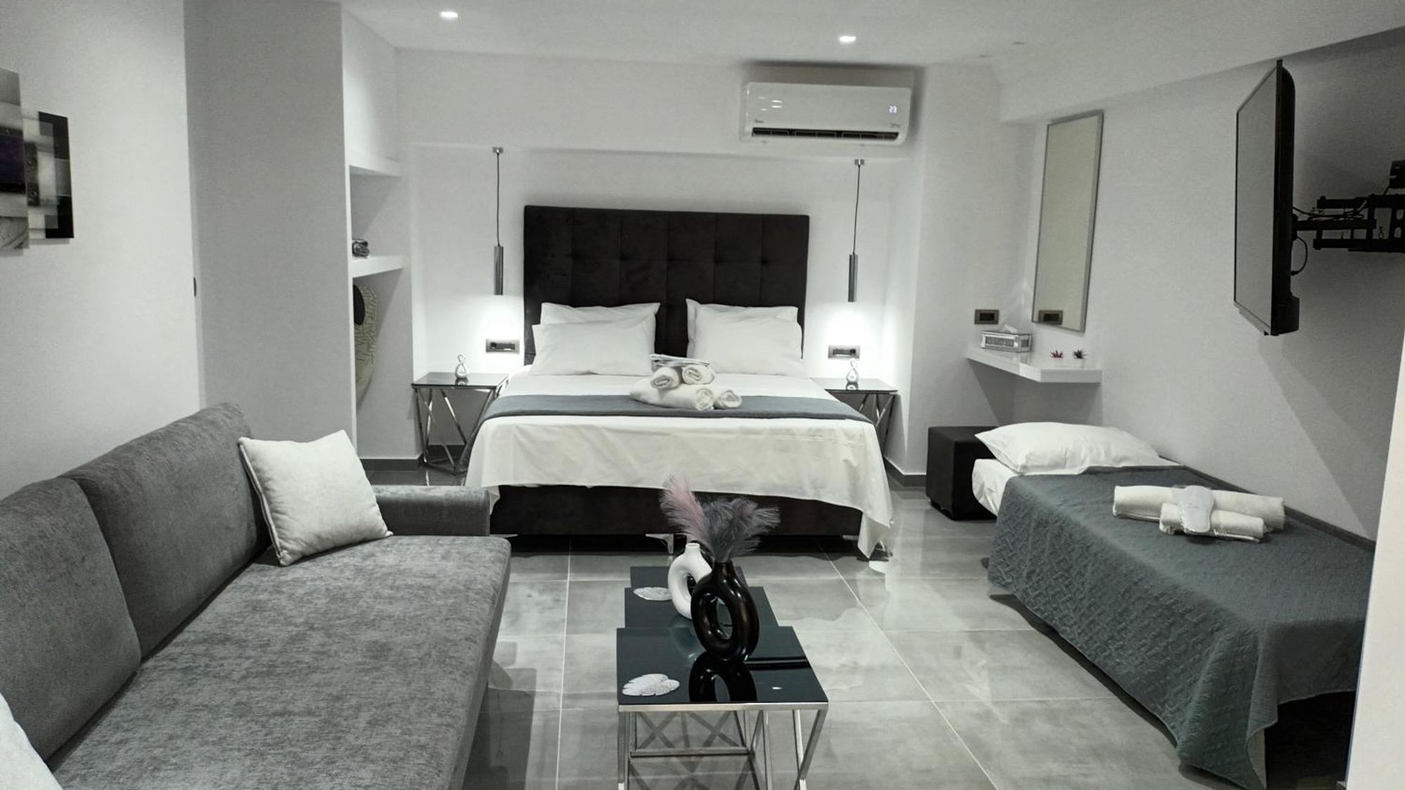 Km Luxury Apart Downtown Iraklion Buitenkant foto